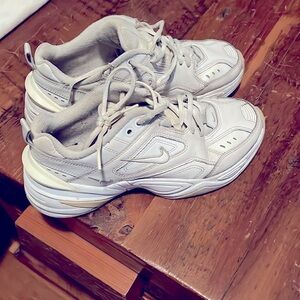 Chunky nike shoes